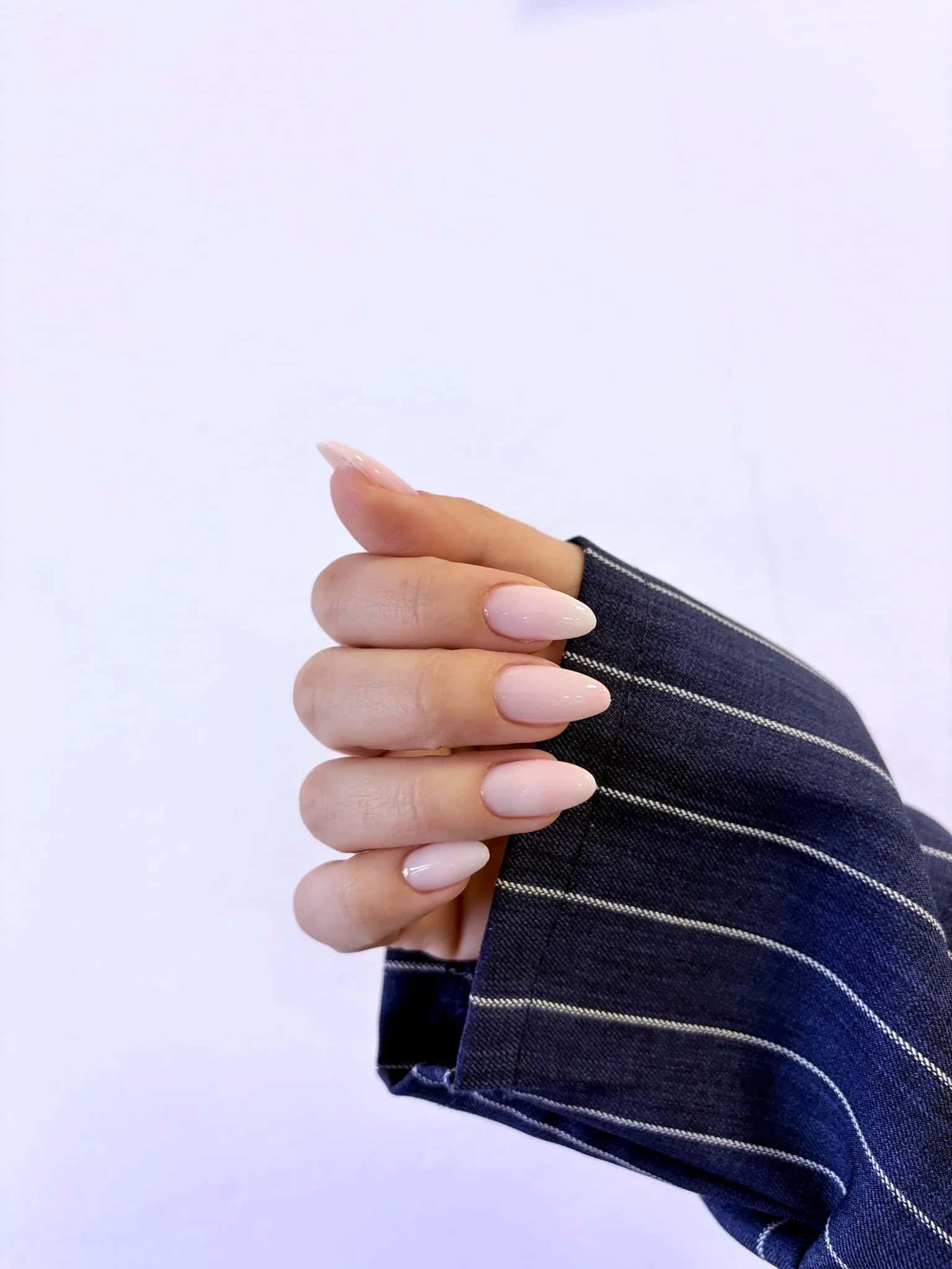 Studio Shado nails hair