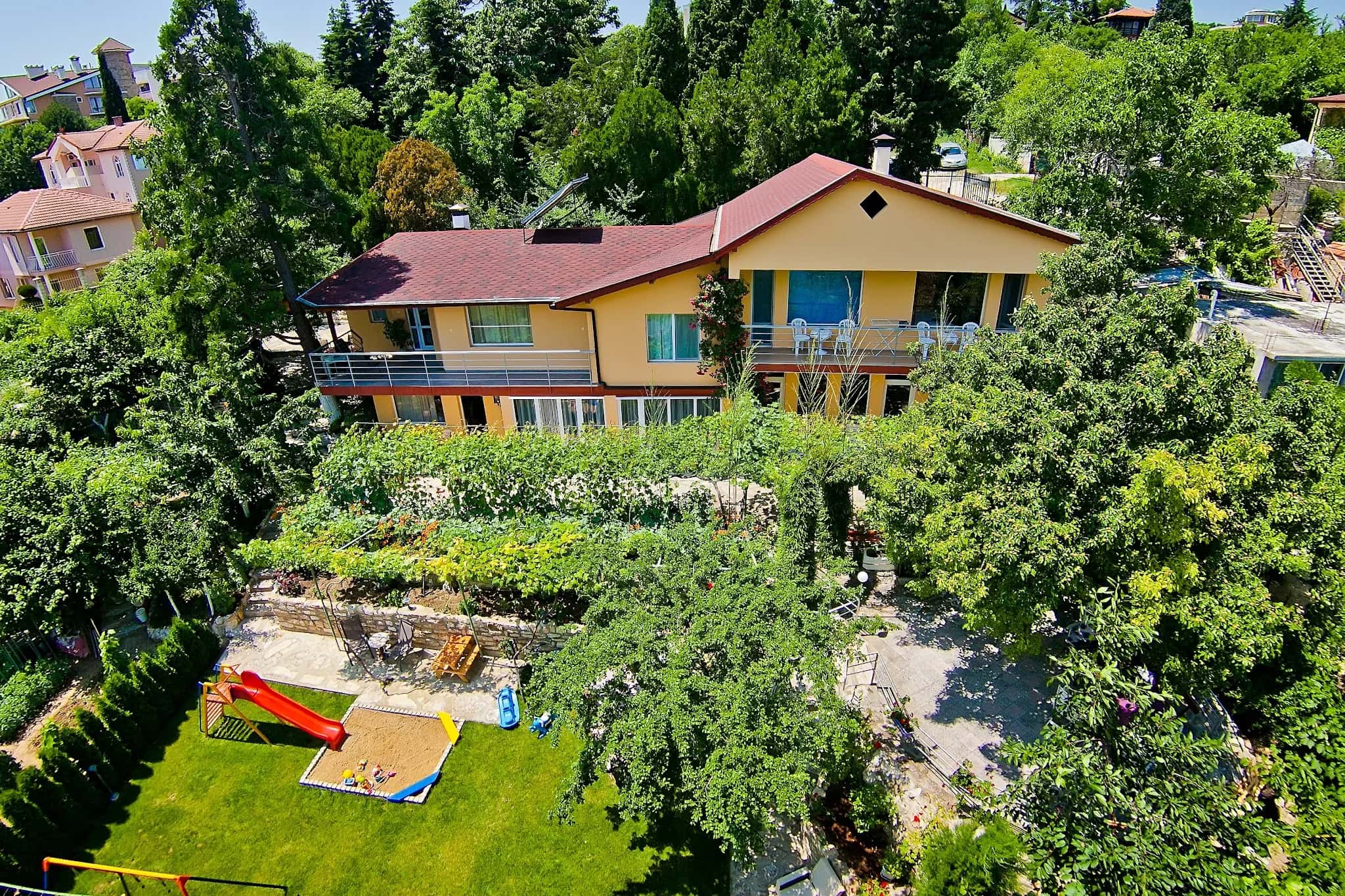 Villa Sequoia