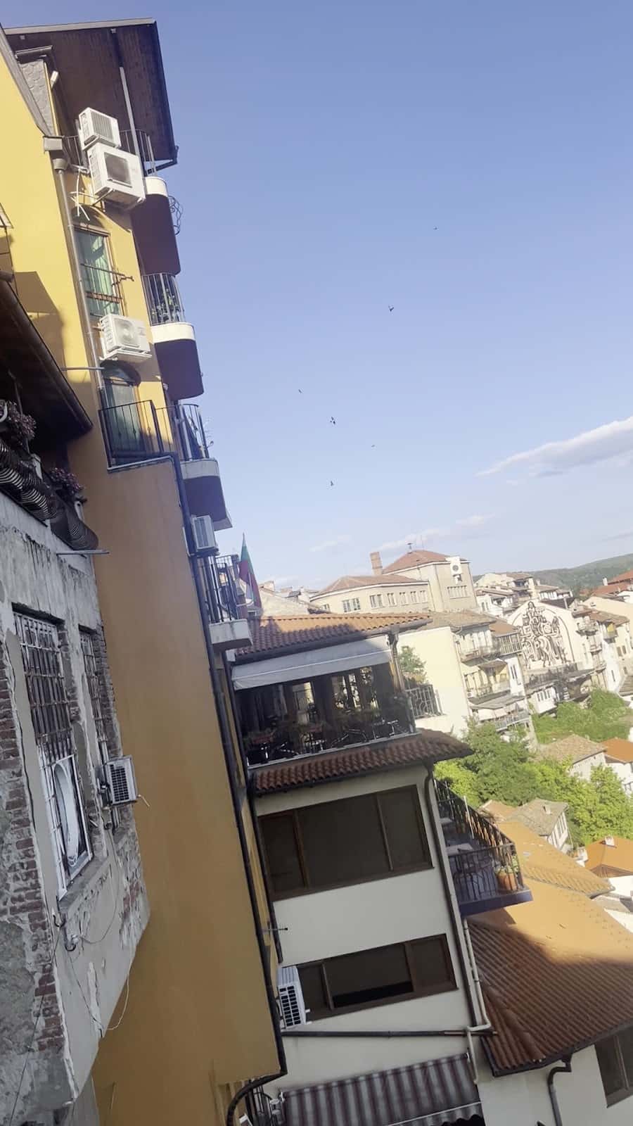Adel Apartments