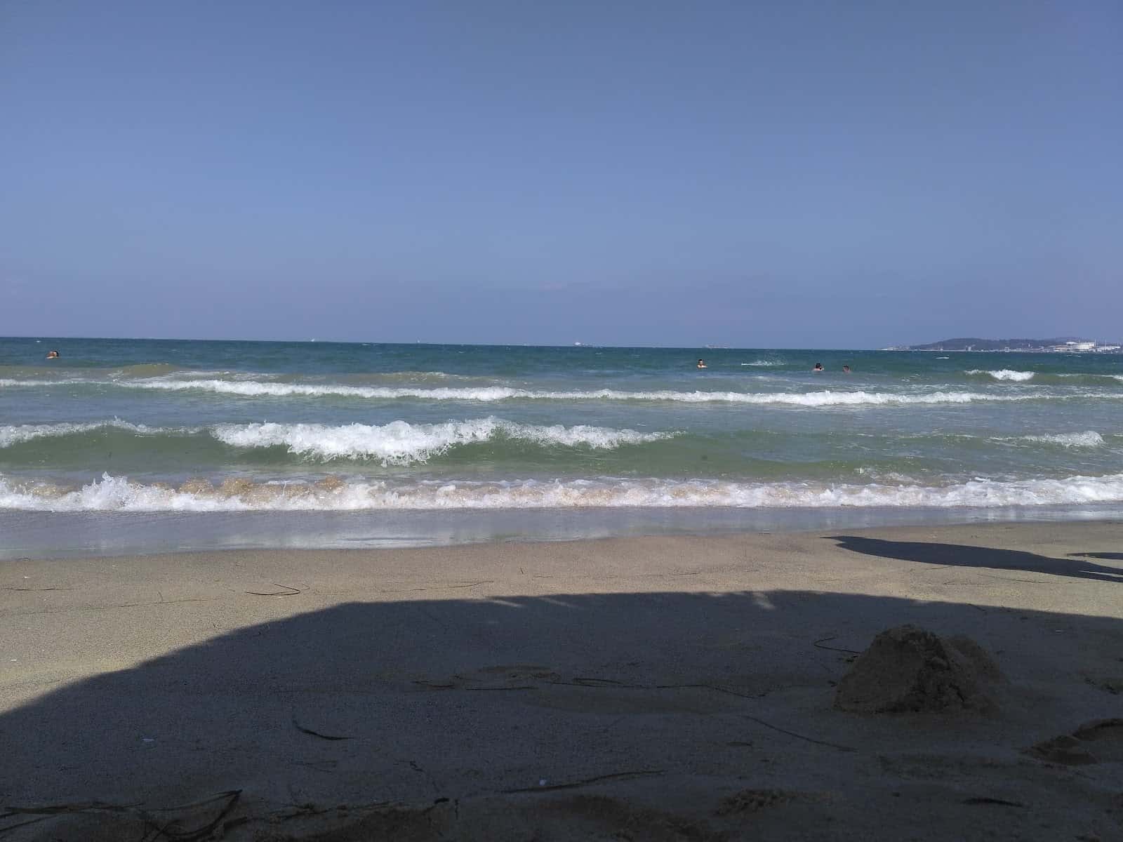 ПЛАЖЪТ НА КРАЙМОРИЕ