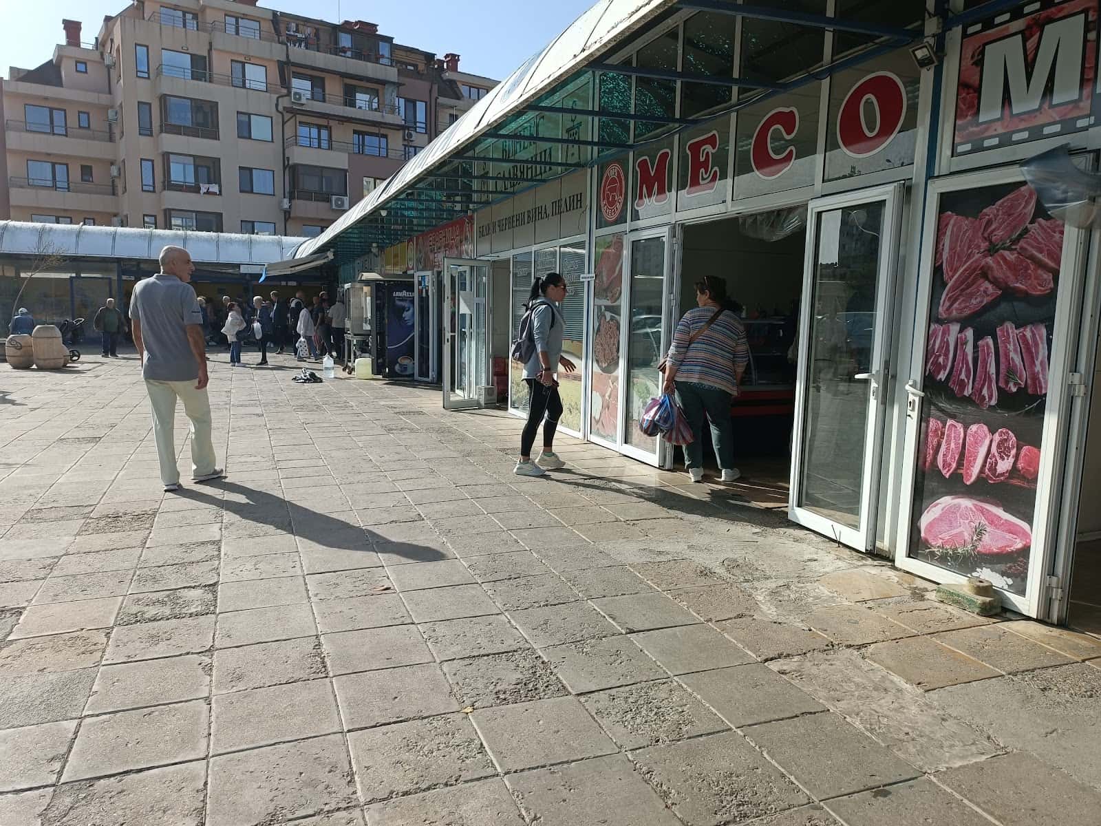 Пазар "Велека"