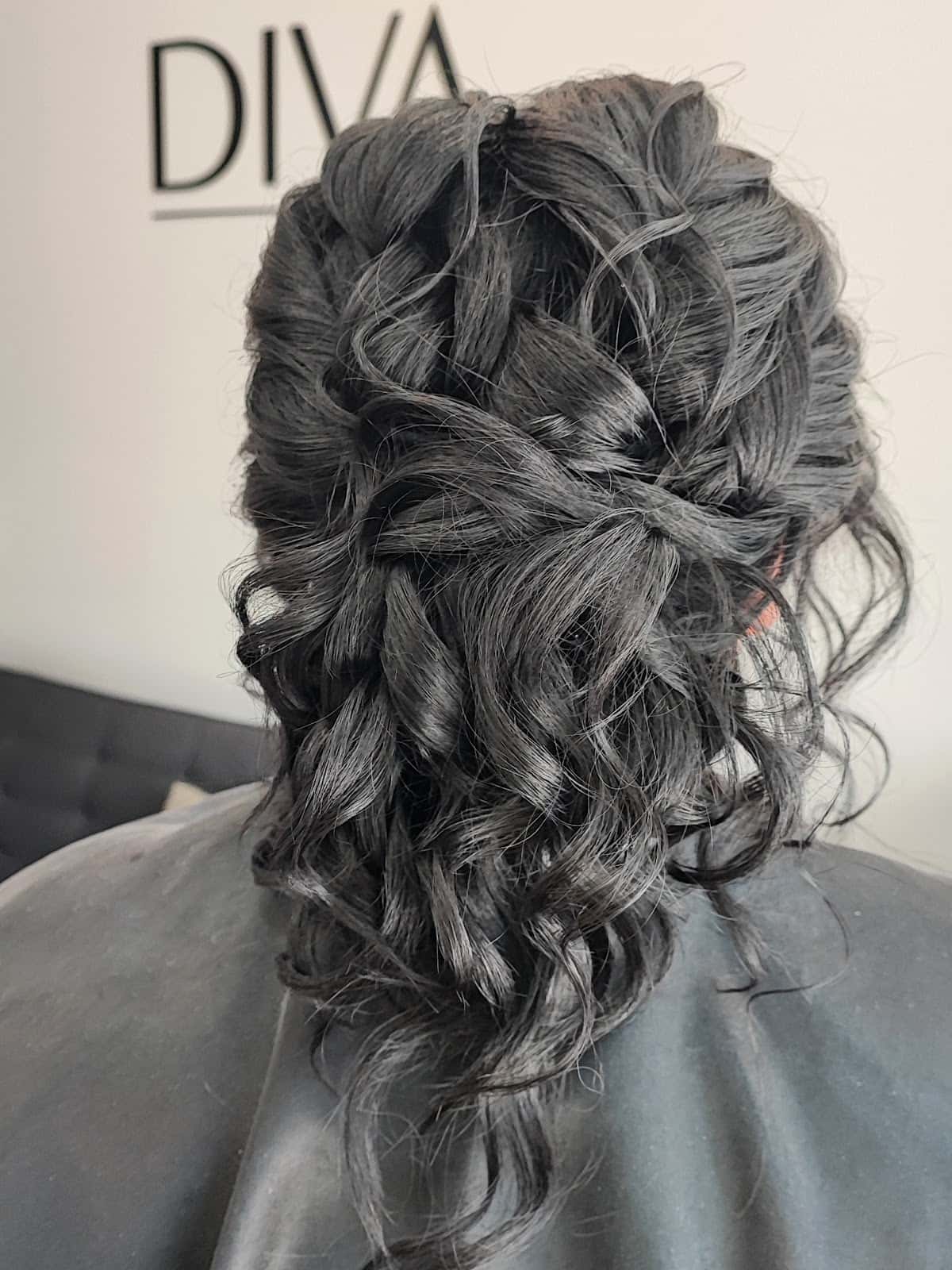 Дива фризьорско студио - DIVA hair studio