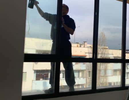 Чиста Работа - Професионално почистване Бургас и Поморие