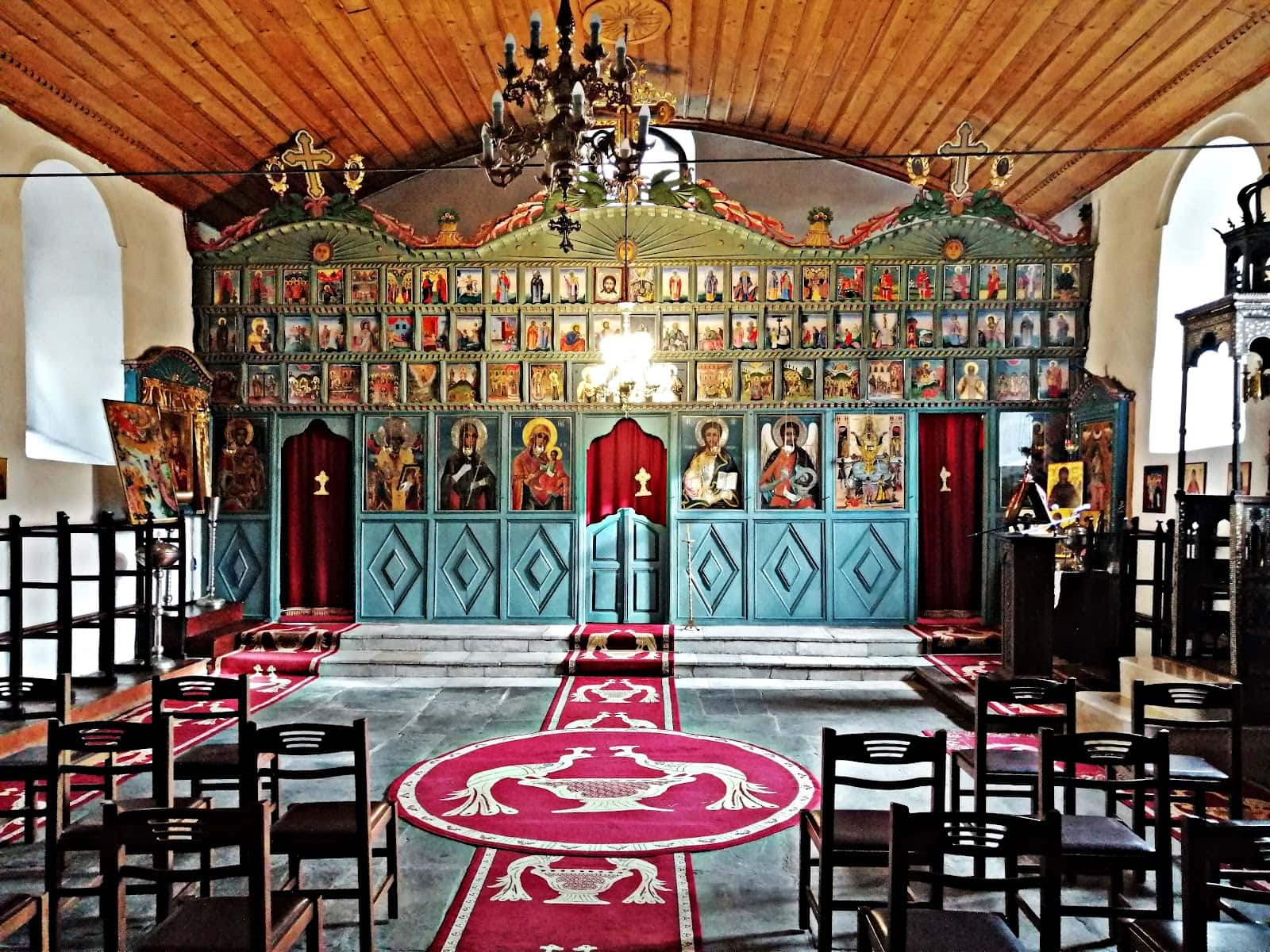 Храм „Св. прпмчца Параскева“