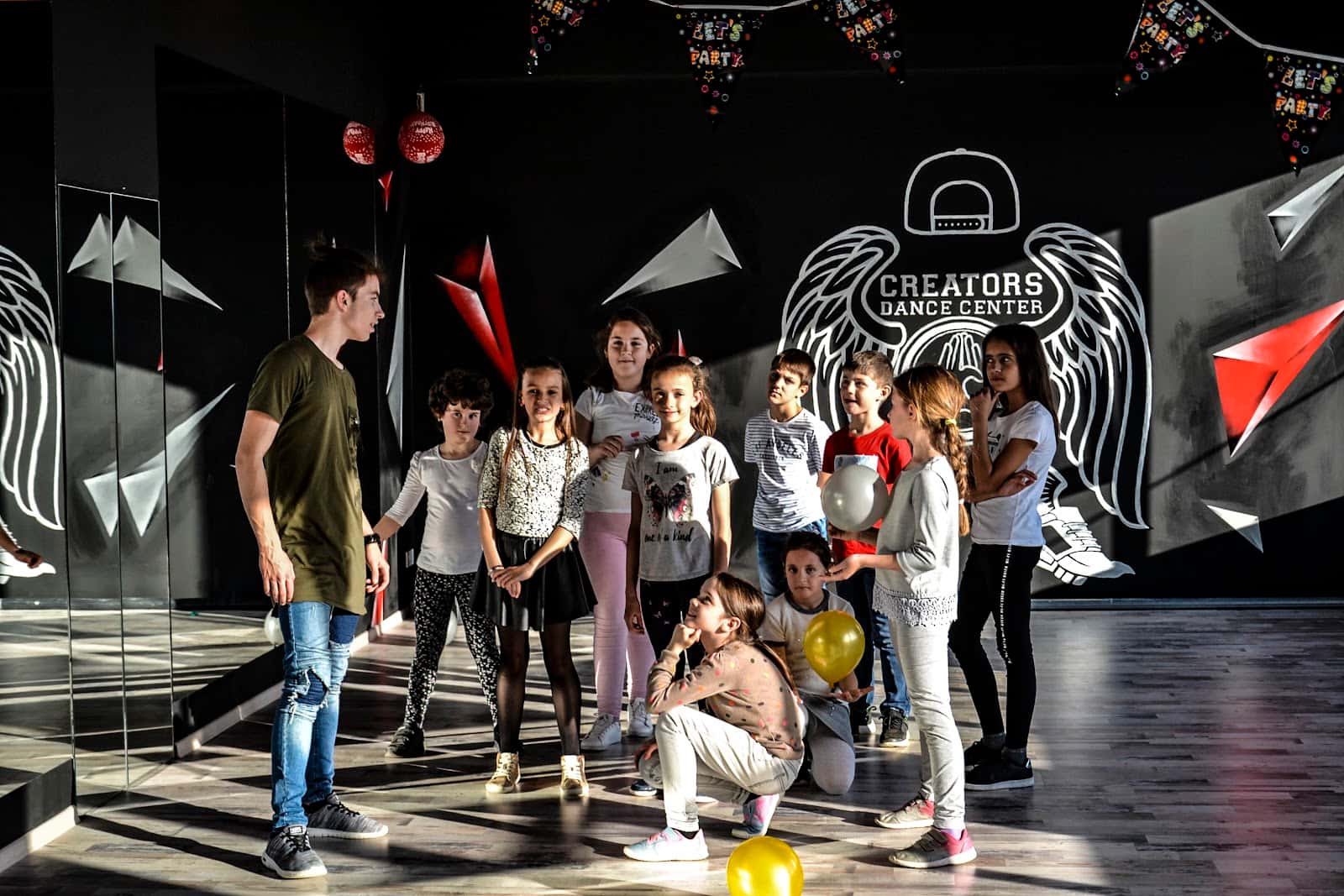 Creators Dance Center - Танци, Спорт и Рождени дни