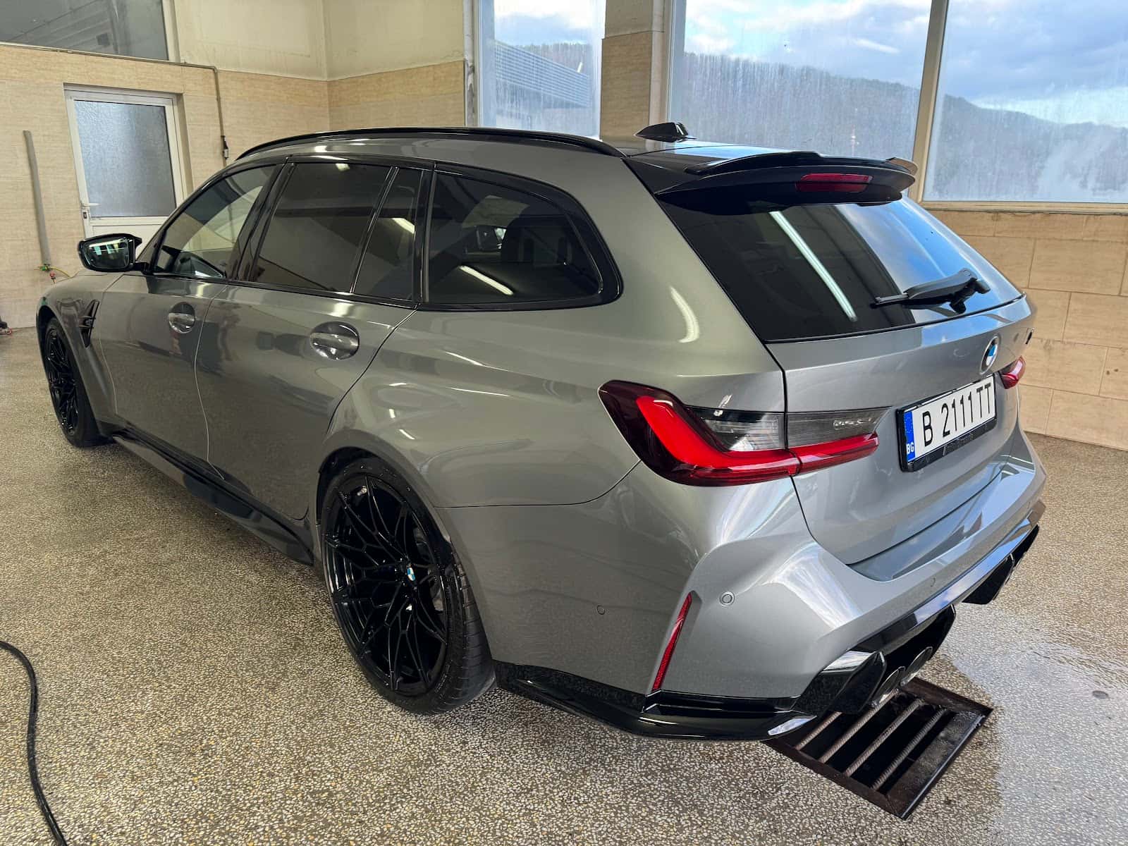Автосалон Америка