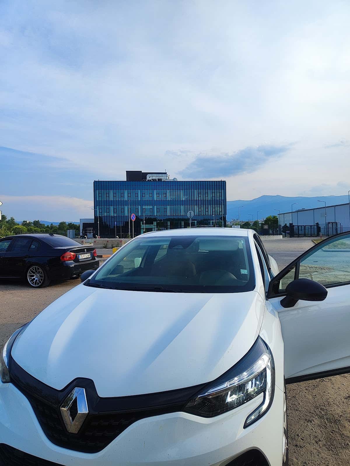 CarRent Bulgaria Паркинг