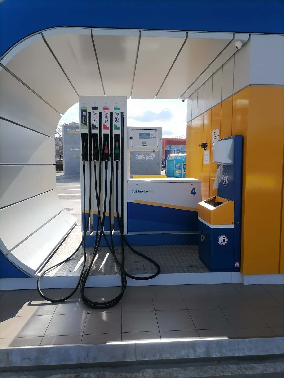 Petrol Self-Service(самообслужване)