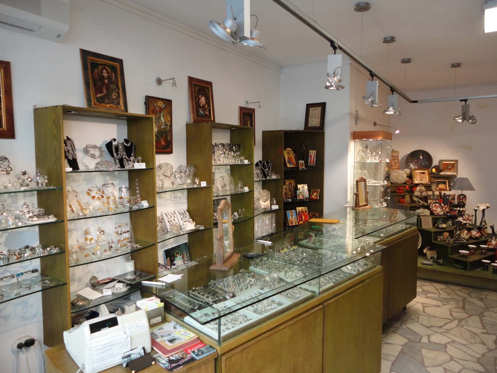 Melanit Art Gallery & Jewelry