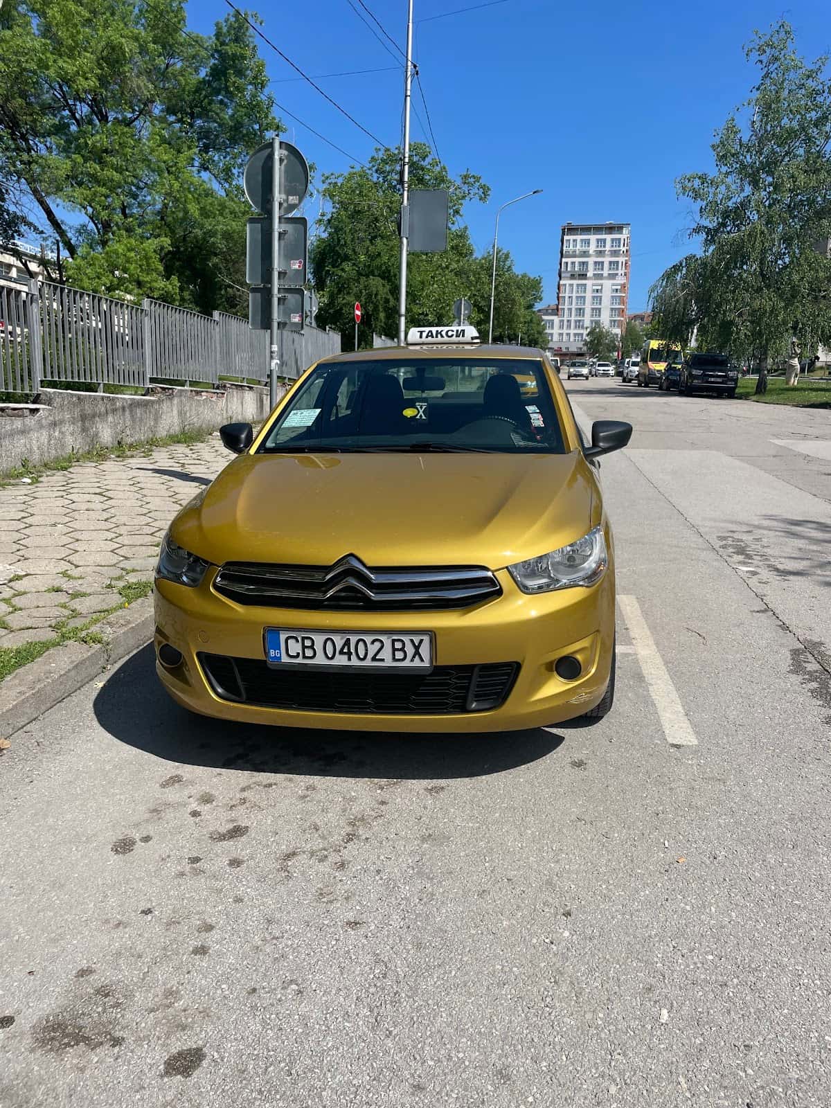 TaxiGO | Такси и Трансфери Велико Търново 24/7