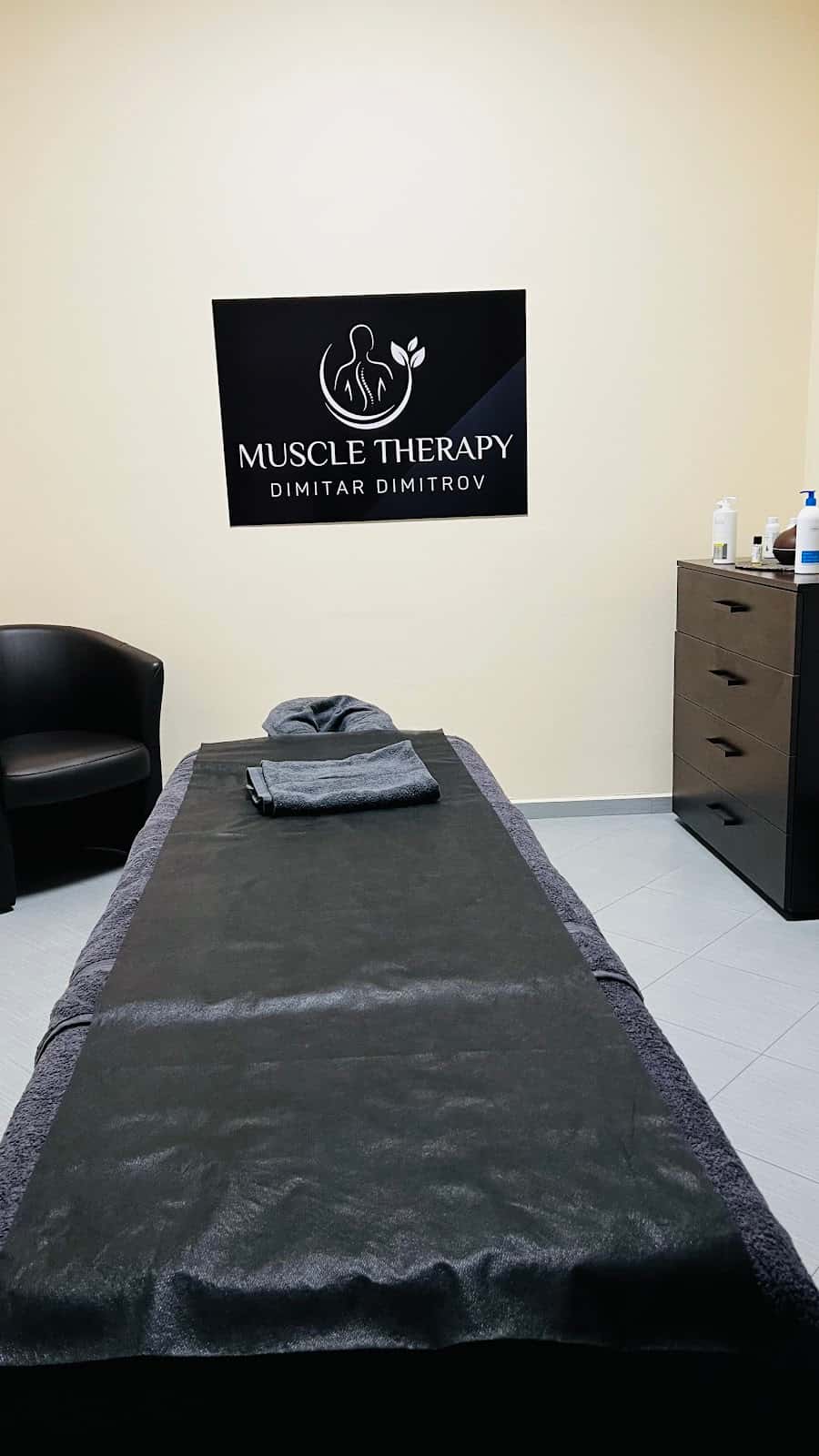 Muscle Therapy by DD