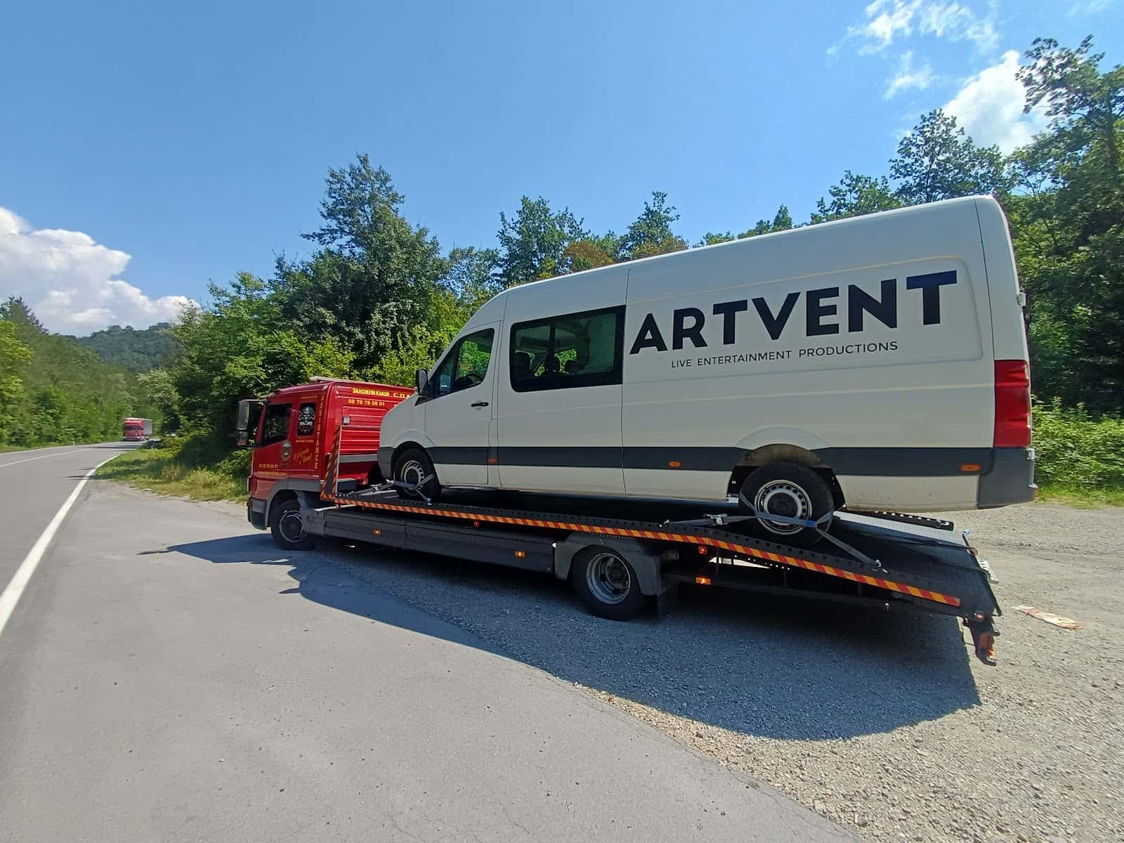 Пътна Помощ "Креатив 94 ЕООД" Tractari Auto Bulgaria Non Stop Asistenta Rutiera Bulgaria