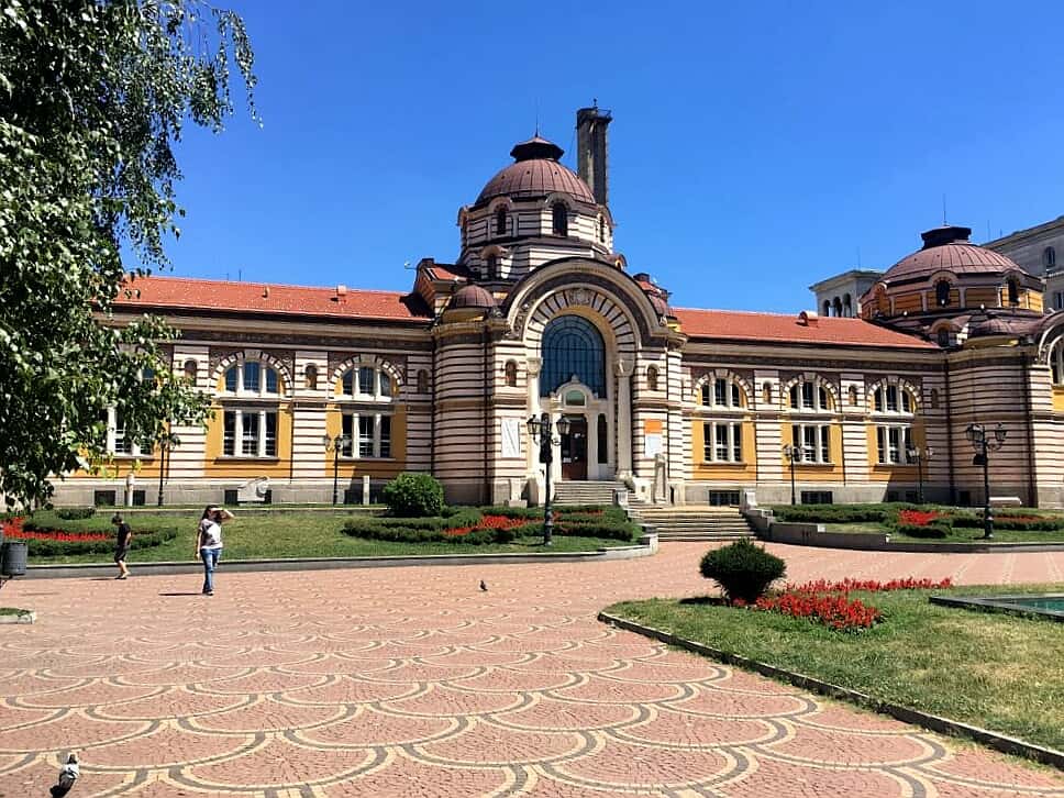 Градина „Централна баня“