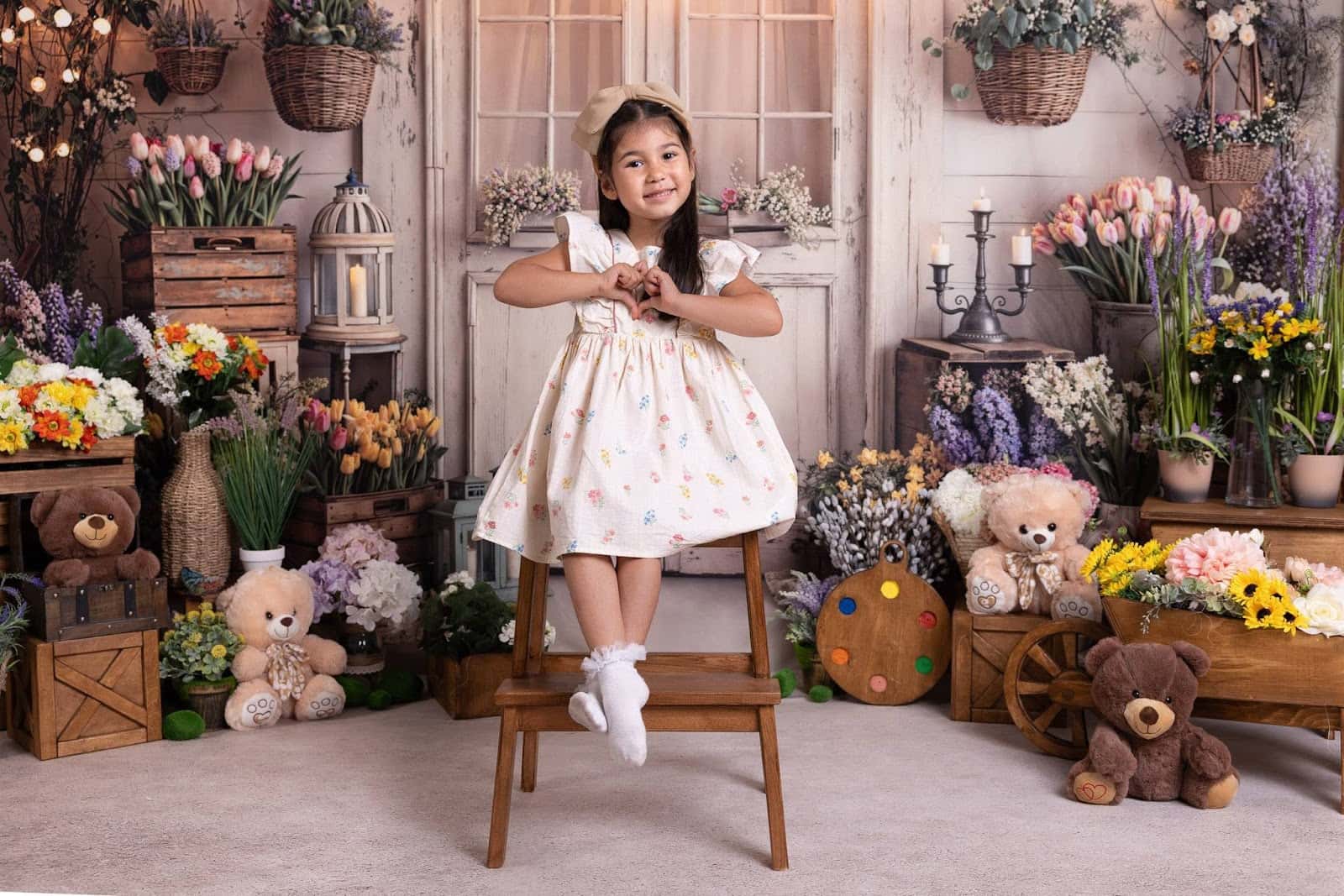 Красимира Костадинова - K-Frame Photo Studio - Детски и семеен фотограф