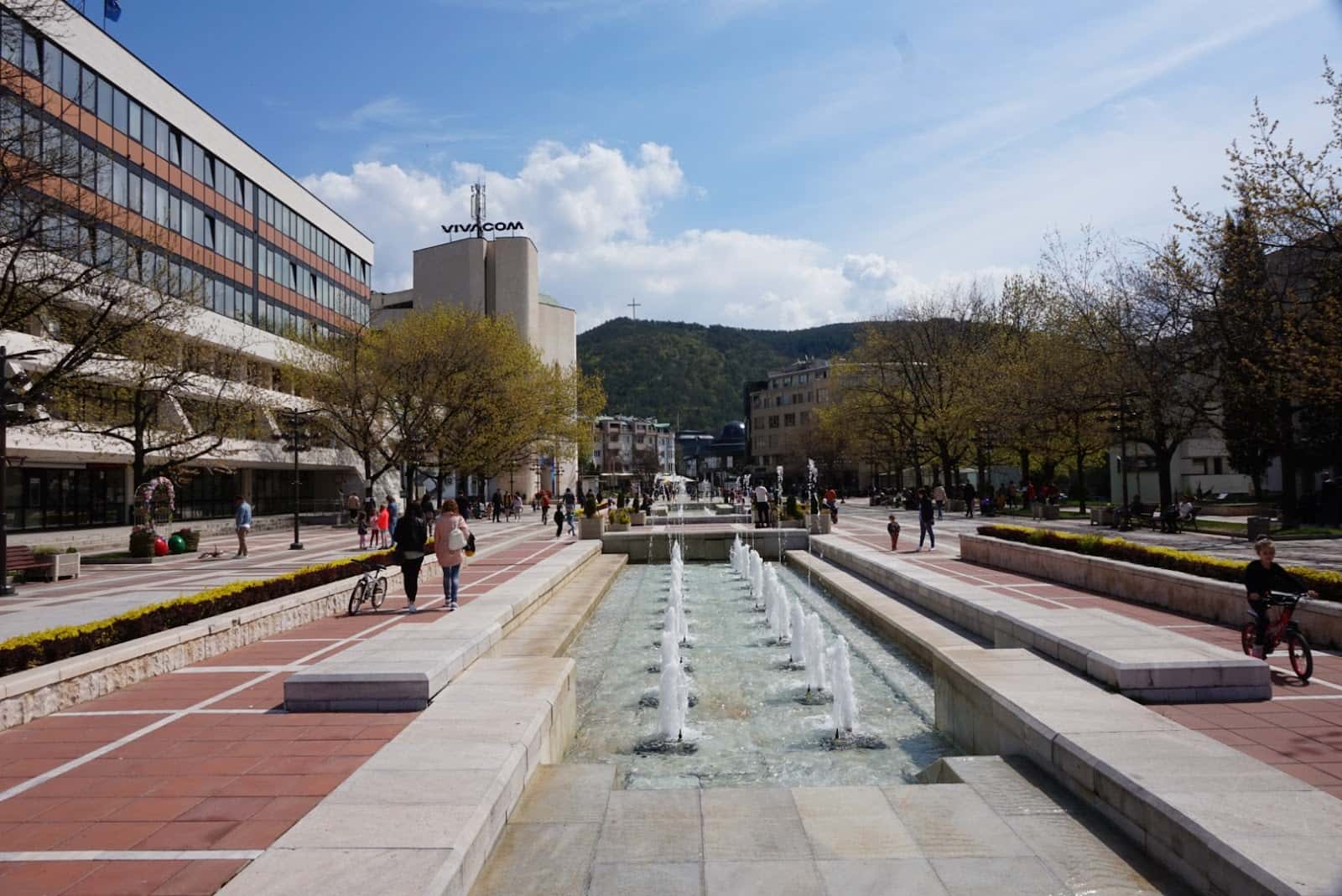 Town Square/Градски площад